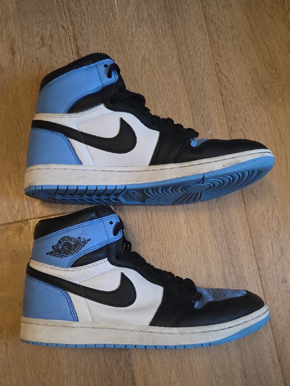 Nike Air Jordan 1 Retro High OG University Blue UNC Toe Men's DZ5485-400 9.5